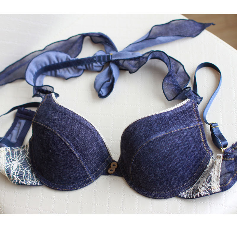 【挂脖<em>文胸</em>】_<em>少女</em>挂脖<em>吊带文胸</em>_初中生挂脖