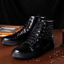 <em>毛衣搭配</em>_2013秋装新款日韩版潮<em>男士条纹毛衣</em>