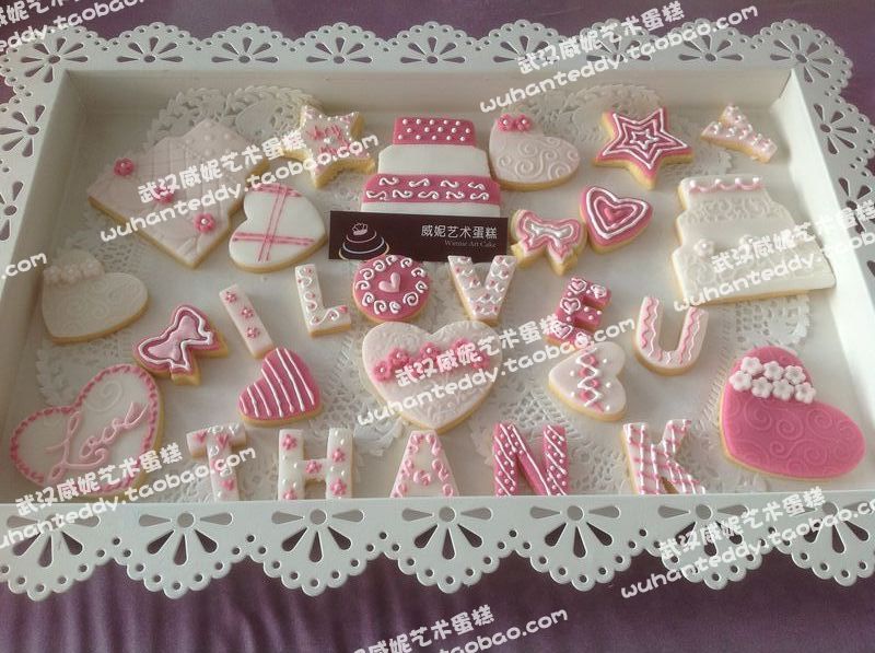 顺丰寄全国 婚礼甜品 粉色系翻糖饼干礼盒28块