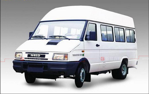 南京依维柯得意配件*前保险杠 前杠 前保险杆*