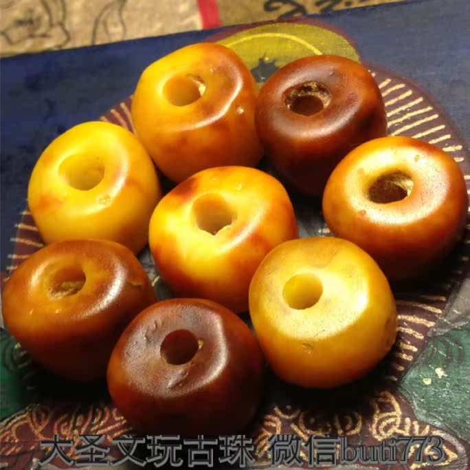 松香鸡油黄蜜蜡批发 西藏二代老蜜蜡饼子平安