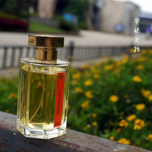 分装 寺庙檀香味 阿蒂仙 梵音藏心 l`artisan parfumeur dzongkha