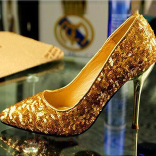  【我爱淘折】婚鞋 红色 金色 时尚细跟尖头韩版 高跟鞋