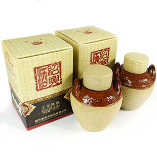  绍兴黄酒 越洲 十年陈酿 半甜型老酒 小竹纹陶坛礼盒装 250mlx2
