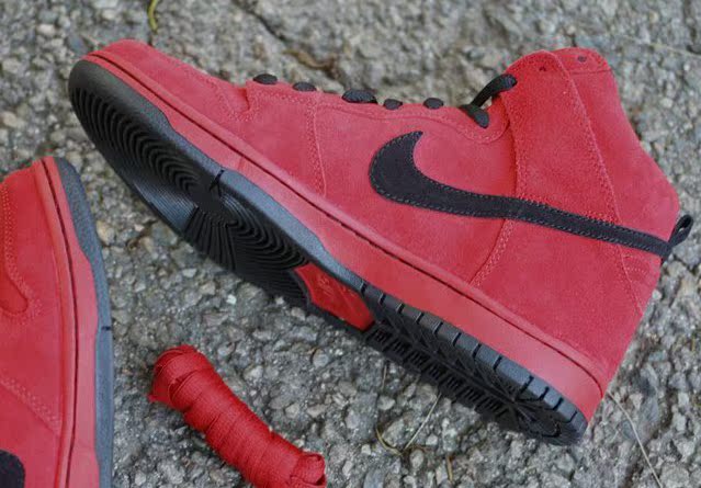 nike sb red devil