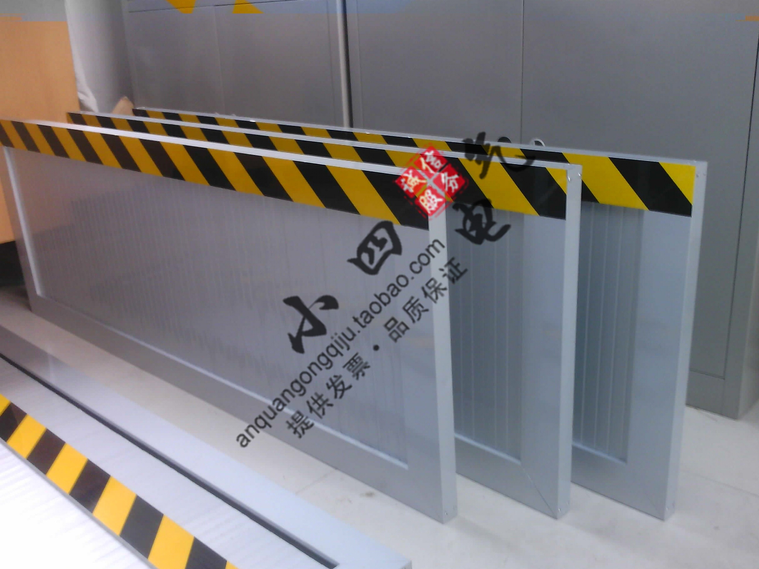 铝合金挡鼠板 仓库仓储防老鼠挡板 电力电厂粮店饭店石油防小动物在类目 基础建材, 家用五金, 门用配件, 门挡中 - 来自Buy2taobao.com提供专业的淘宝代购服务