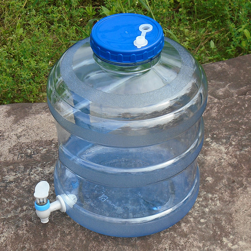 透明泡茶带水嘴圆桶户外水桶塑料桶时尚储水箱厨房家用型蓄水在类目 户外/登山/野营/旅行用品, 饮水用具/盛水容器, 水桶中 - 来自Buy2taobao.com提供专业的淘宝代购服务