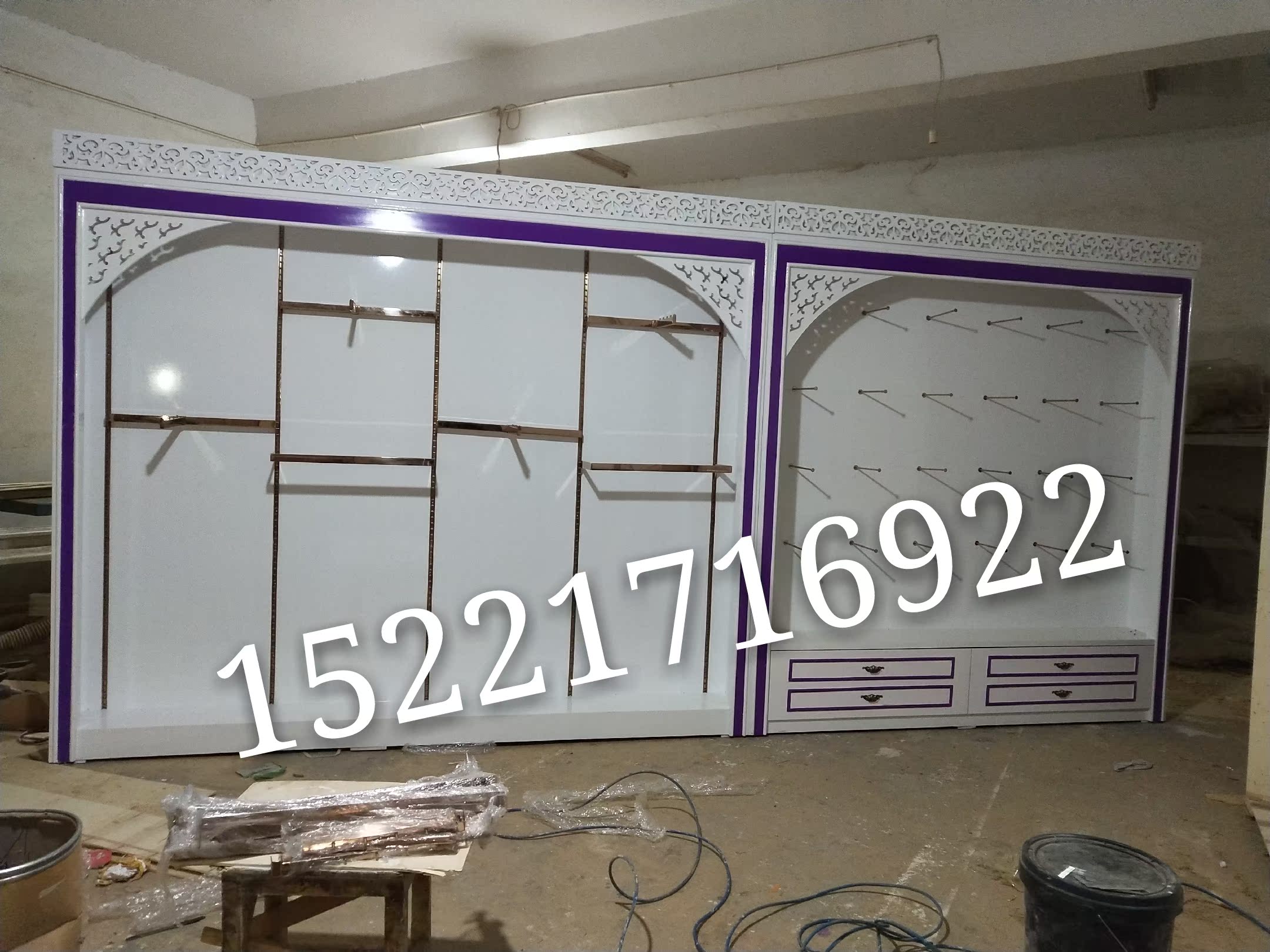 欧式服装柜鞋柜展示货架家纺柜男女衣柜包包货架饰品柜实木定制在类目 商业/办公家具, 服装店家具, 服装展示架中 - 来自Buy2taobao.com提供专业的淘宝代购服务
