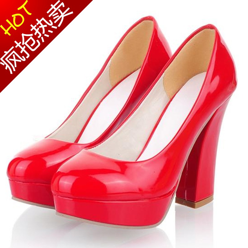 2013新款韩版超高跟女单鞋春夏粗跟防水台圆头漆皮婚鞋大红新娘鞋 2013新款韩版超高跟女单鞋春夏粗跟防水台圆头漆皮婚鞋大红新娘鞋