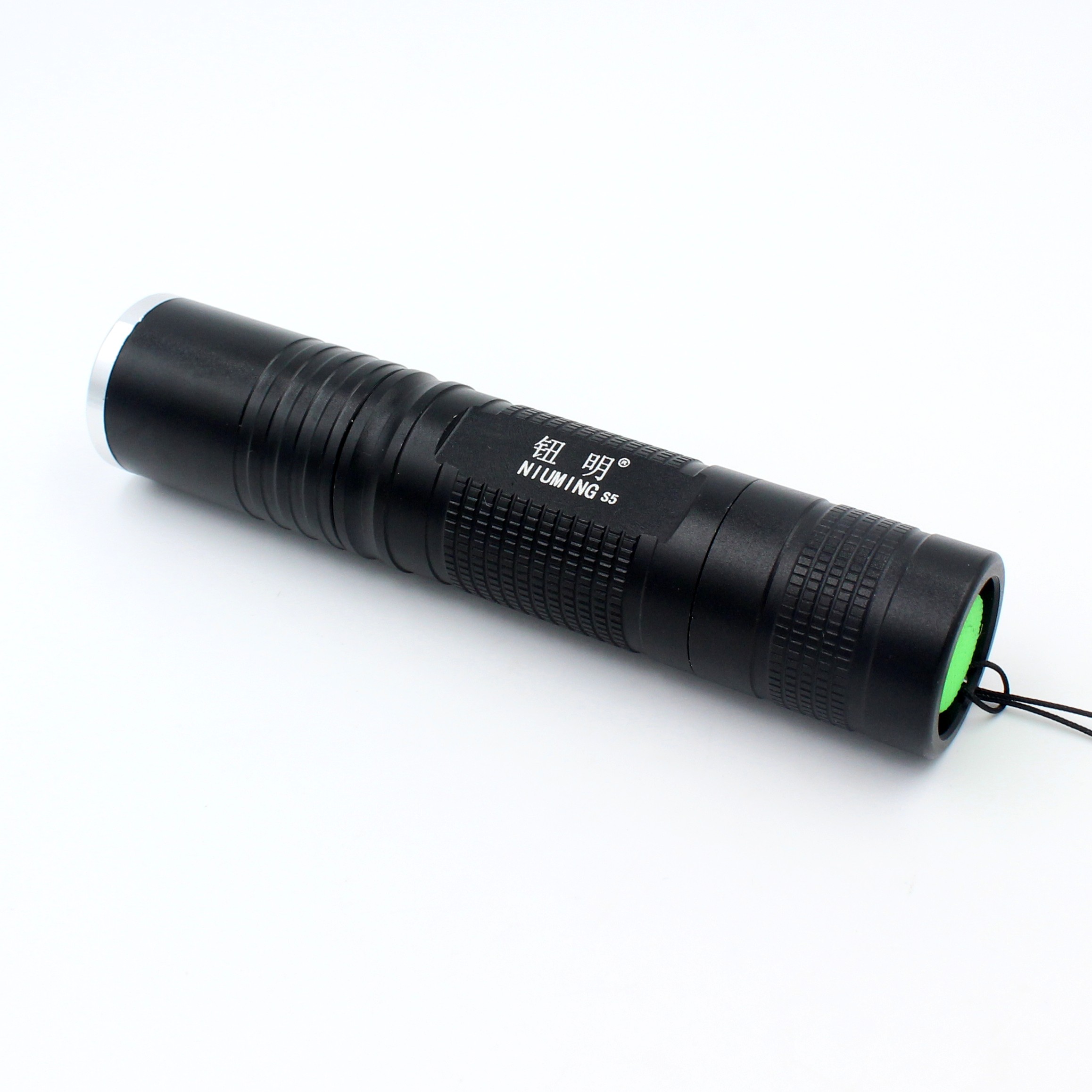 包郵S5變焦手電筒 進口LED 遠射 18650充電式 迷妳小手電單檔五檔在類目 戶外/登山/野營/旅行用品, 戶外照明, 手電筒中 - 來自Buy2taobao.com提供專業的淘寶代購服務