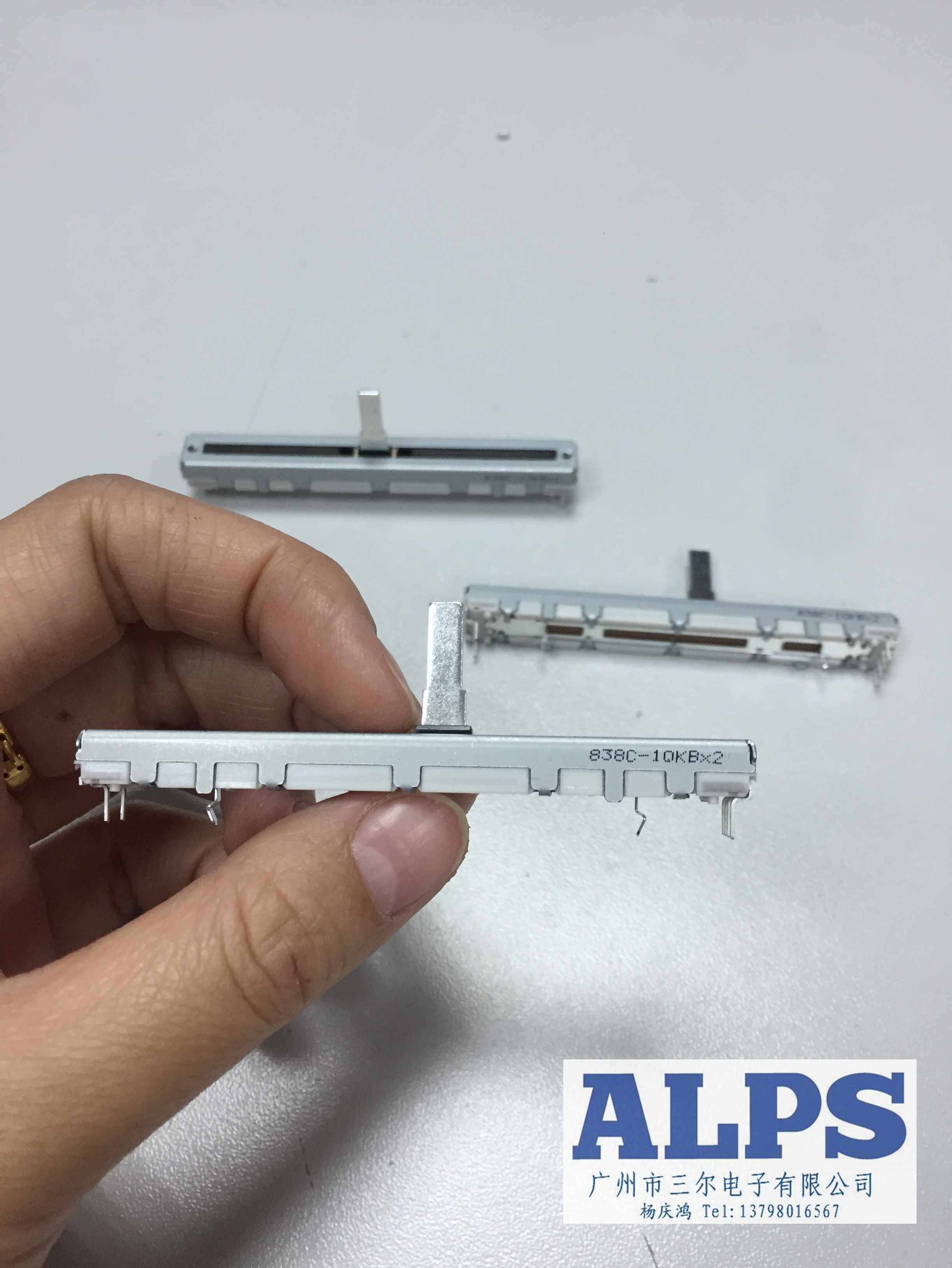 日本ALP百灵达雅马哈调音台音量推子电位器10KBX2双声道75MM 60MM|msdalam kategori Aksesori Digital 3C, pasaran komponen elektronik, komponen elektronik, potensiometer - dari Buy2taobao.com untuk memberikan perkhidmatan ejen Taobao profesional membeli
