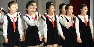 标题优化:儿童合唱服装演出服装中小学生合唱演出少儿诗歌朗诵服装黑裙子女