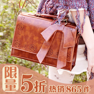  新款日韩版日式复古箱型镂空刻花蝴蝶结小清新斜跨单肩包女包