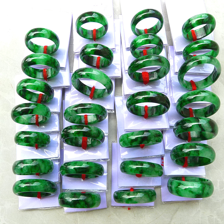 Myanmar natural Emerald Ring men and women Jade ring lovers Emerald Ring Ring Ring Pendant Necklacein the Jewelry/Diamond/Jade/Gold , Jade (New) , Bracelets category - from Buy2taobao.com to provide professional Taobao agent buy service