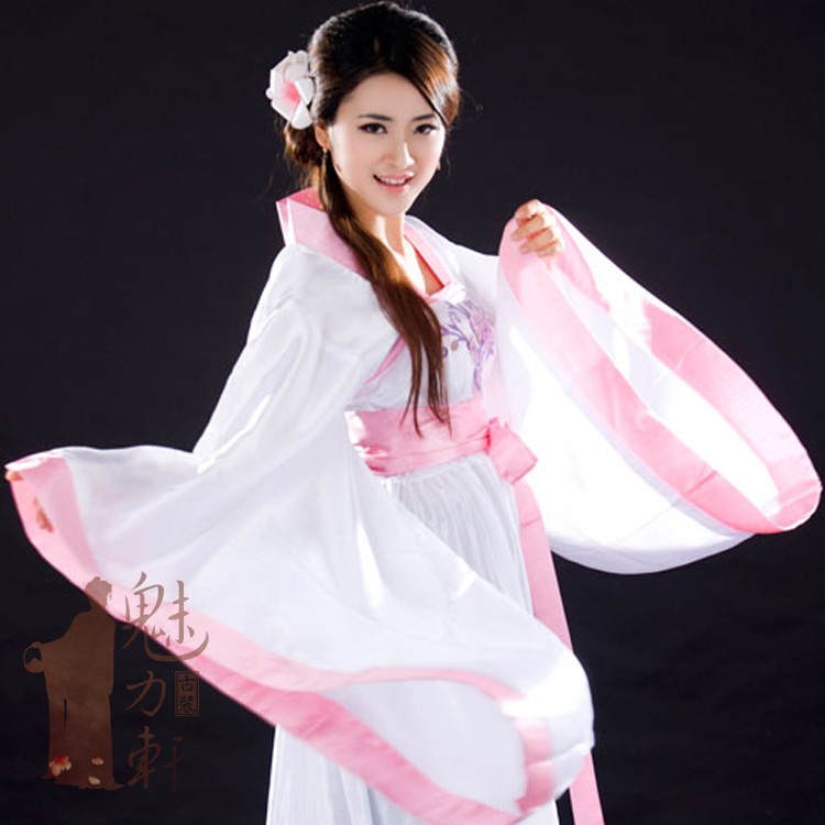 白色仙女古裝 唐朝貴妃公主古裝 大家閨秀表演服裝 影樓攝影寫真在類目 女裝/女士精品, 唐裝/民族服裝/舞臺服裝, 民族服裝/舞臺裝中 - 來自Buy2taobao.com提供專業的淘寶代購服務