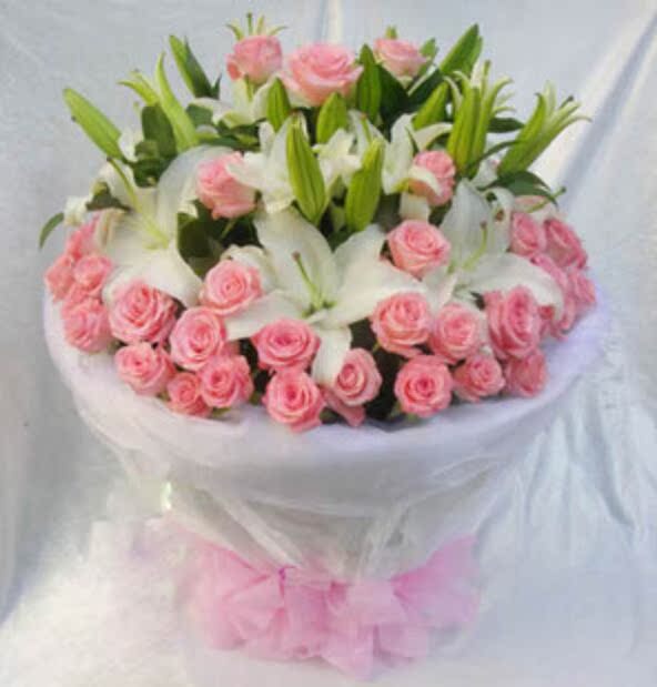 上海鲜花同城速递戴安娜粉玫瑰白色香水百合花束在类目 鲜花速递/花卉仿真/绿植园艺, 鲜花速递(同城)中 - 来自Buy2taobao.com提供专业的淘宝代购服务