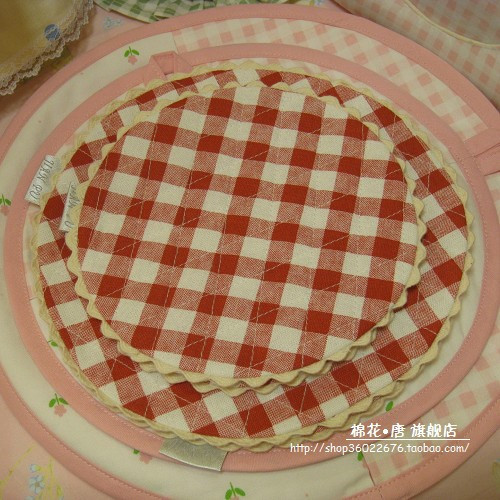 田園家居 經典格子夾棉绗縫布藝餐墊 布藝杯墊 可定制 大中小號在類目 餐飲具, 餐具, 餐墊中 - 來自Buy2taobao.com提供專業的淘寶代購服務