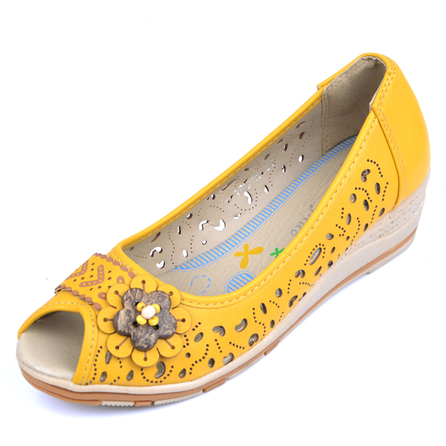 甜美花朵女鞋镂空透...