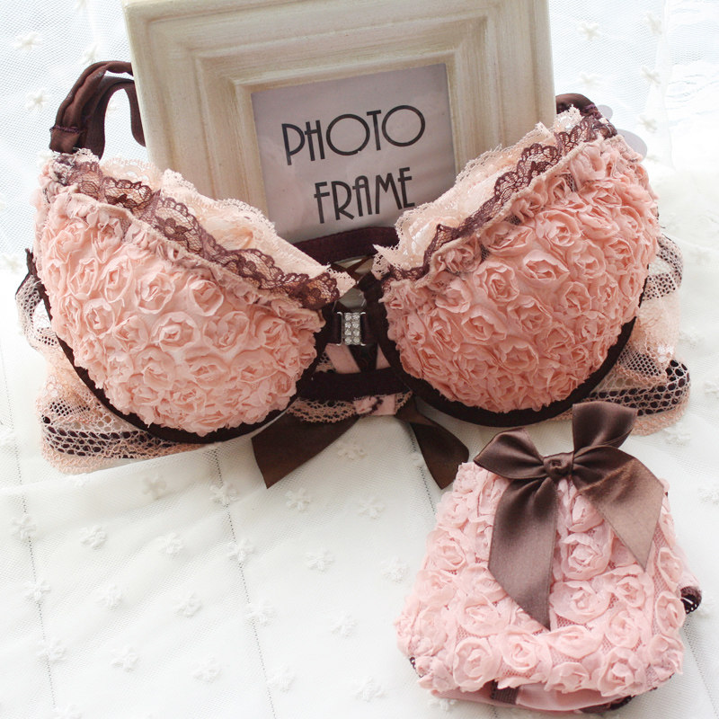 Комплект белья Nadya купить со скидкой в секс шопе  Женское белье, одежда  Комплекты белья