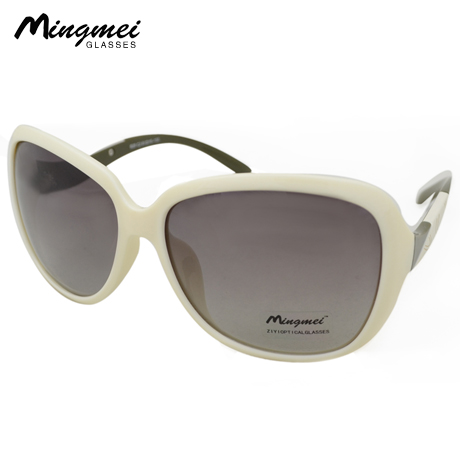 White Sunglasses fashion Europe and America Polarized Ultraviolet Sunglasses Star models Retro Polarizerin the ZIPPO/Swiss Army Knife/Glasses , Sunglasses category - from Buy2taobao.com to provide professional Taobao agent buy service