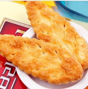  特价抢购 韩国原装进口食品 乐天树叶饼干 蜂蜜烤制 叶子饼干 90g
