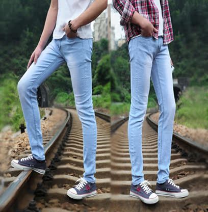 2013韩版新款修身男牛仔裤浅白色小脚裤非主