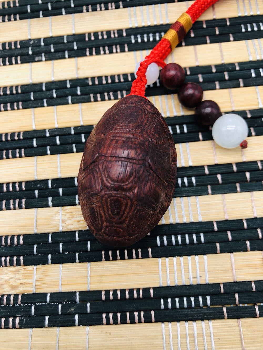 Rosewood Hedgehog Rosewood Pure handwork carving Wealthy Car hitch Handle piece Key bucklein the Accessories/Fashion Jewelry, Beads/Wooden bracelets , Beads/Prayer beads category - from Buy2taobao.com to provide professional Taobao agent buy service
