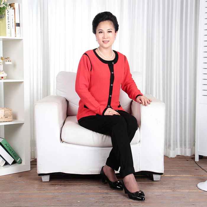 中老年秋冬女装新品上衣 长袖妈妈装针织衫 毛衣外套 女 加厚 中老年秋冬女装新品上衣 长袖妈妈装针织衫 毛衣外套 女 加厚