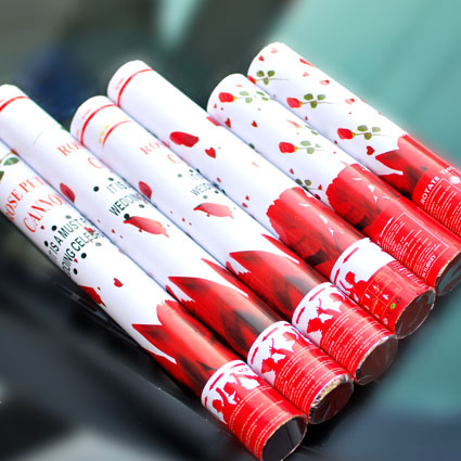 结婚庆用品礼花炮礼花筒 超帅结婚玫瑰花瓣礼花彩带3种长度99包邮 结婚庆用品礼花炮礼花筒 超帅结婚玫瑰花瓣礼花彩带3种长度99包邮