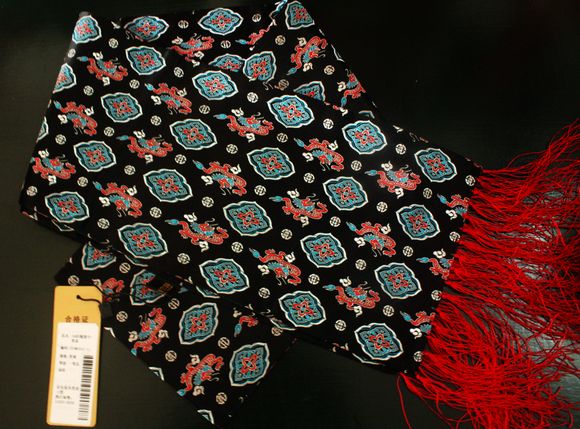 go abroad gift Nanjing Brocade Graduate School 吉祥云 Kam violet Dragon pattern Real silk Boutique scarfin the Accessories/Leather belt/Hat/Muffler , Muffler/Scarves/Shawl category - from Buy2taobao.com to provide professional Taobao agent buy service