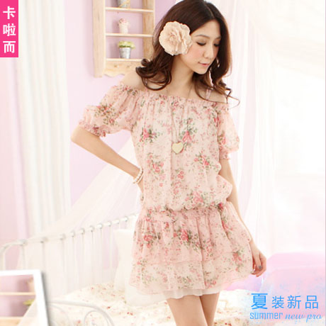 甜美碎花束身印花雪纺...