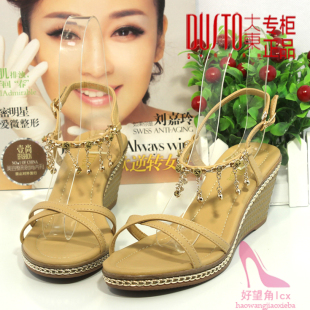  夏季新款大东专柜正品舒适中跟坡跟女鞋女民族风凉鞋女复古底