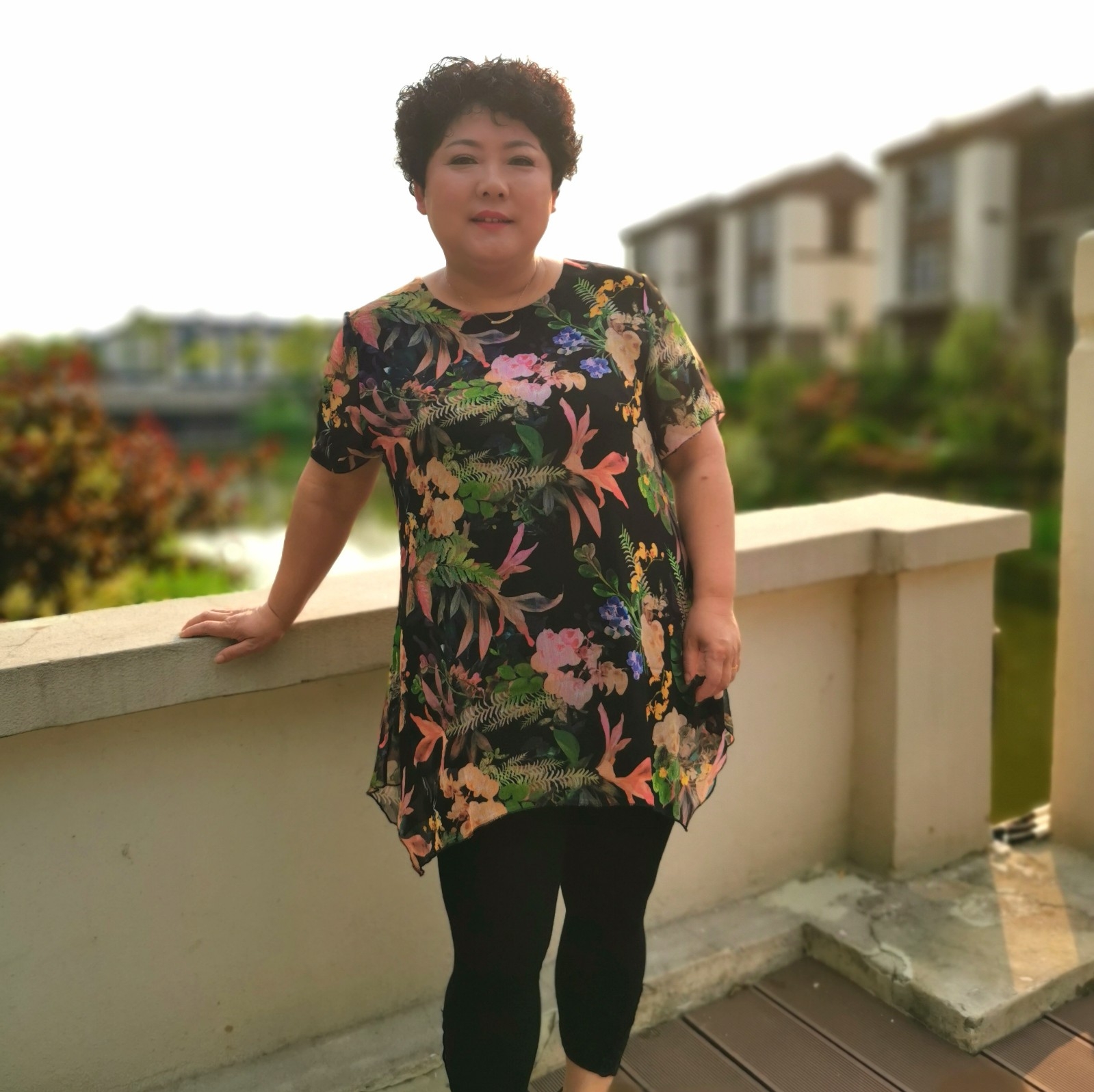 Increase funds Easy Real silk jacket Short sleeved T-shirts 2019 new pattern printing Mid length version Mom outfit Fat motherin the Women's clothing/Boutique , Middle-aged women category - from Buy2taobao.com to provide professional Taobao agent buy service