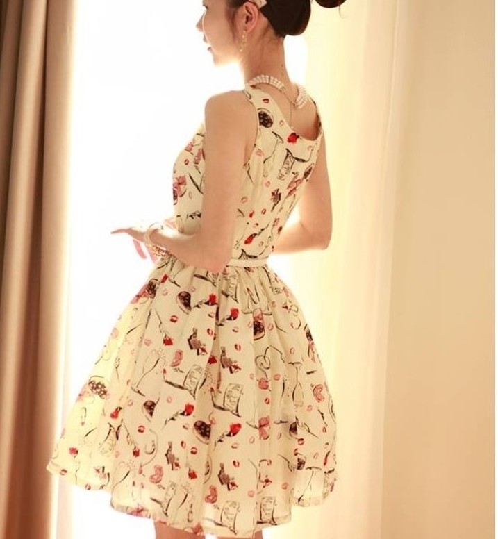 甜美公主口红碎花...