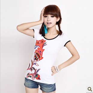 中国民族风刺绣花T恤...