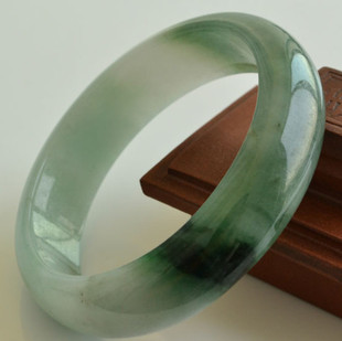  特价包邮 可自选唯一款 翡翠手镯A货 冰糯种无裂痕翠玉镯假一陪十