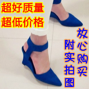  欧美大牌风众明星推荐尖头坡跟英伦复古女鞋白色高跟单鞋凉鞋