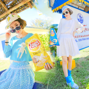  原创小维 透视星星绒网纱蕾丝下摆拼接圆领混搭造型t恤女长袖