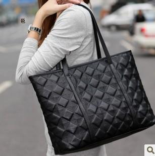 复古包菱格绣线包...