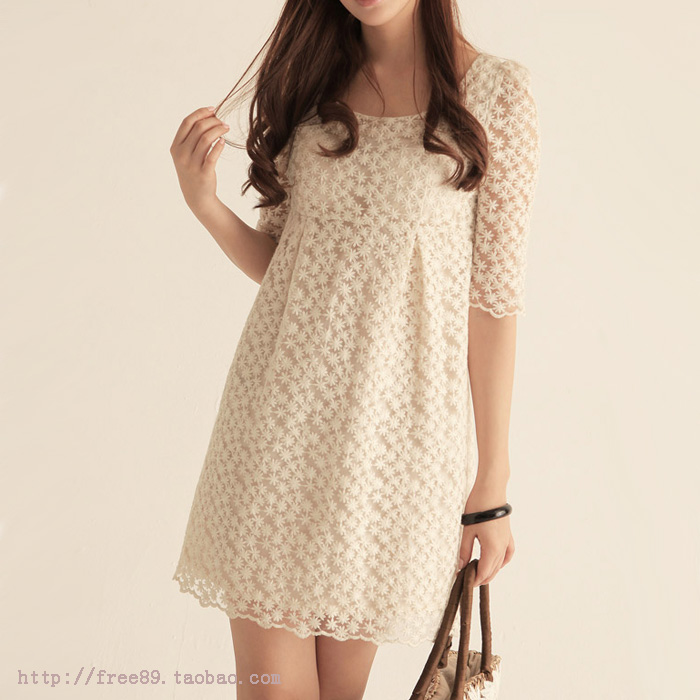 包邮甜美蕾丝裙修身镂空...