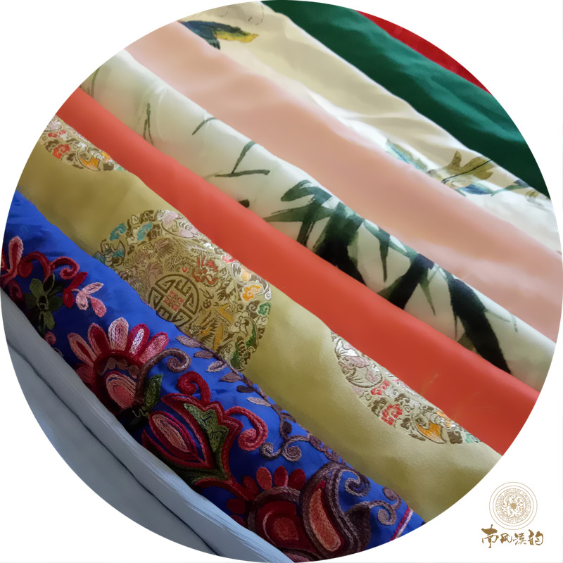 【南风汉韵】汉服·手工大神·制作布包·香囊发带娃衣在类目 女装/女士精品, 唐装/民族服装/舞台服装, 民族服装/舞台装中 - 来自Buy2taobao.com提供专业的淘宝代购服务