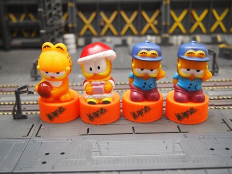 美年达绝版咖啡猫瓶盖(4个)