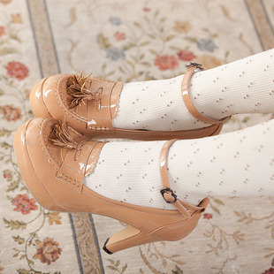  新款冬女鞋高跟鞋韩国公主夜店粗跟复古秋鞋女单鞋女鞋婚鞋33码