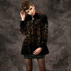 Одежда из меха Манн Гэ только