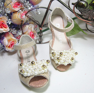  儿童夏季皮革女童露趾凉鞋，公主鞋，蝴蝶结