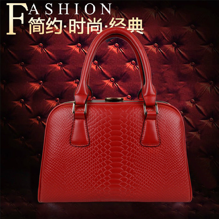 <em>品牌</em>特价2013新款潮女包袋鼠红谷意尔康真皮