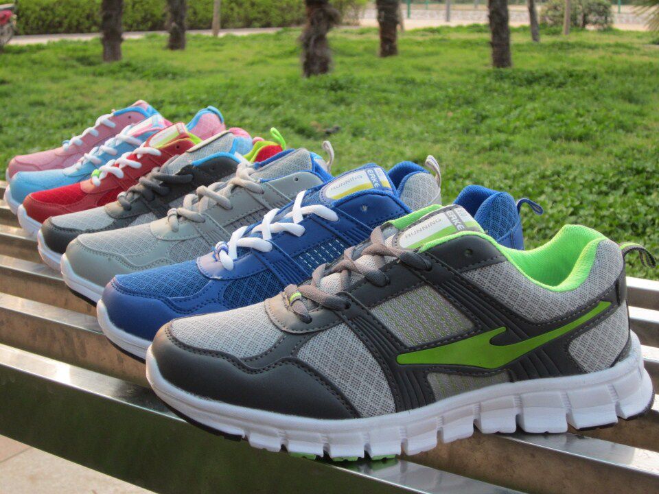 耐磨<em>鸿星尔克</em>erke男士<em>女士鞋</em>子网<em>鞋</em>透气情侣款