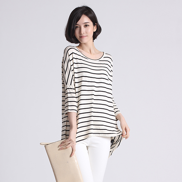 黑白条纹T恤蝙蝠袖...