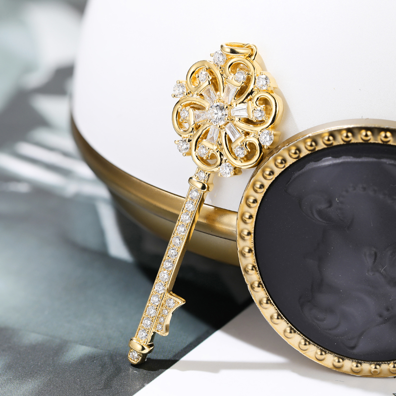 Gem Miner 18k gold Diamond Pendant key Pendant Diamonds Necklacein the Jewelry/Diamond/Jade/Gold , Diamond Jewelry (New) , Choker category - from Buy2taobao.com to provide professional Taobao agent buy service