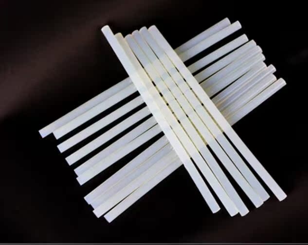 7m小膠棒 熱熔膠棒 小玻璃膠 配小膠槍 質量好透明膠 手工膠棒在類目 居家布藝, 縫紉DIY材料、工具及成品, 熱熔膠棒中 - 來自Buy2taobao.com提供專業的淘寶代購服務